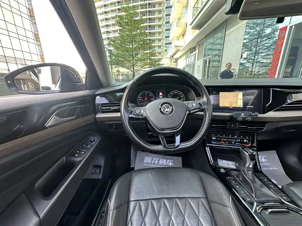 VOLKSWAGEN PASSAT NEW ENERGY