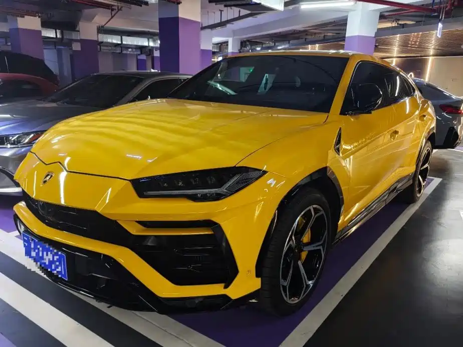 Lamborghini Urus 2021 4.0T V8