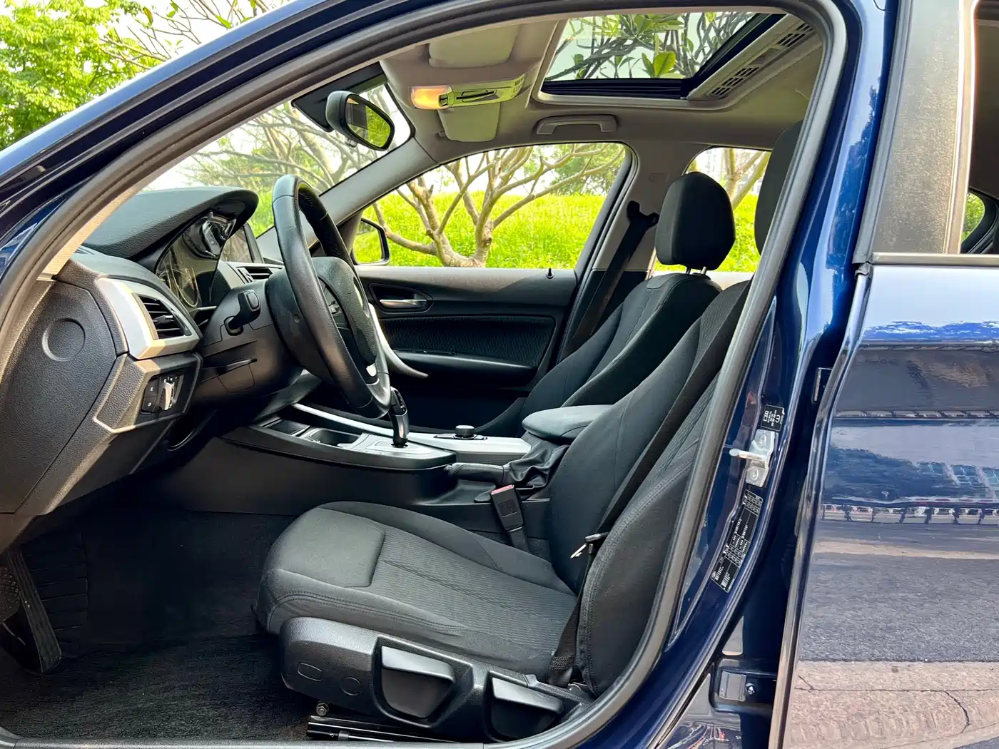BMW 1 Series (Import) 2013 Facelift 116i Leading Model фото 10