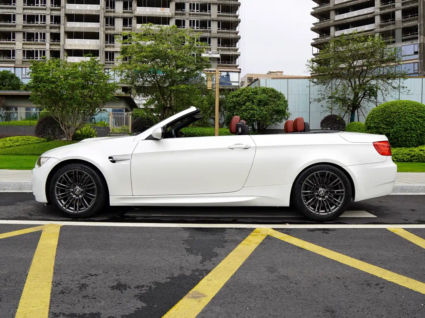 BMW M3 2009 BMW M3 Convertible фото 17