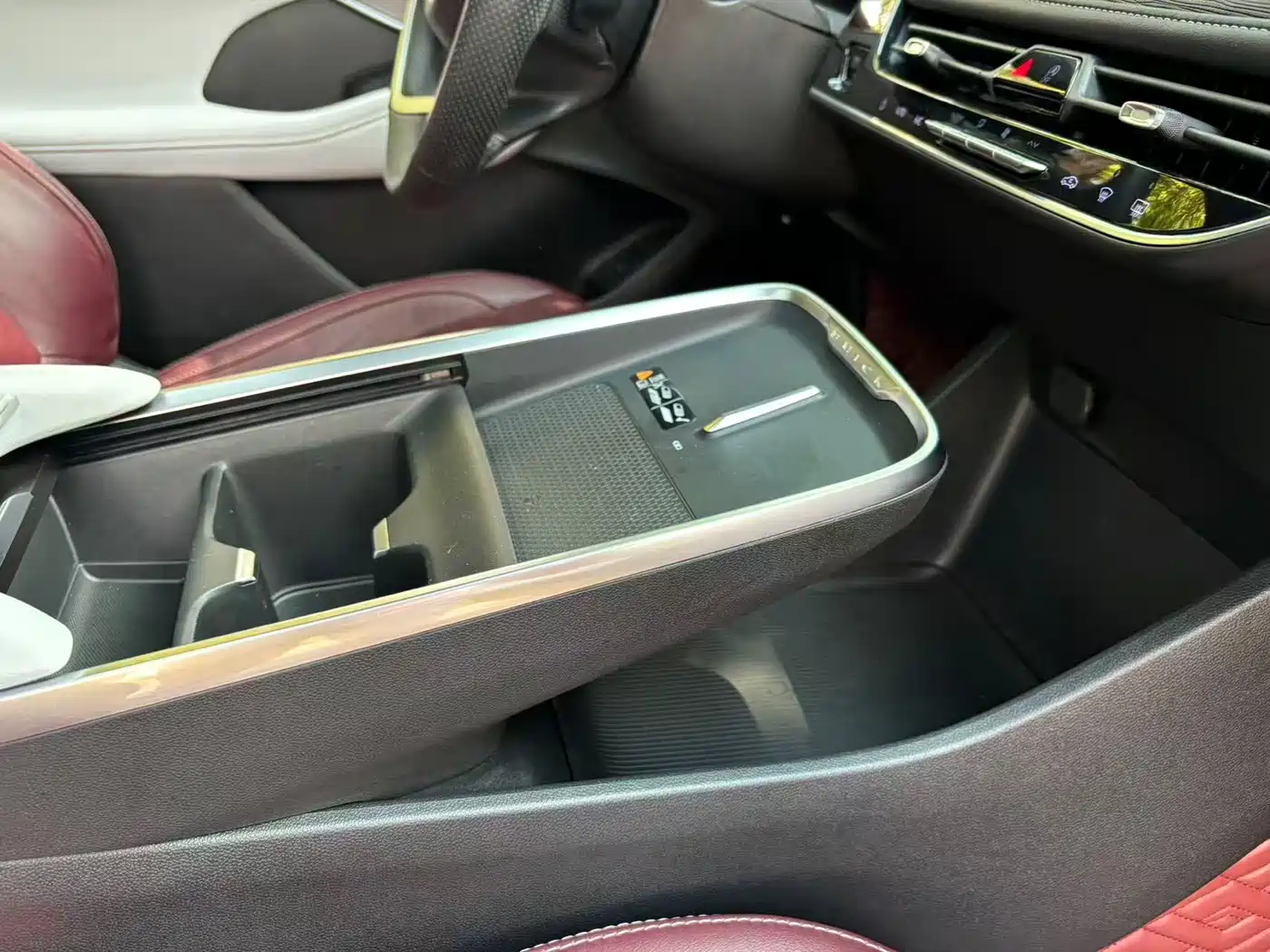 Buick LaCrosse 2023 28T Premium Edition фото 28