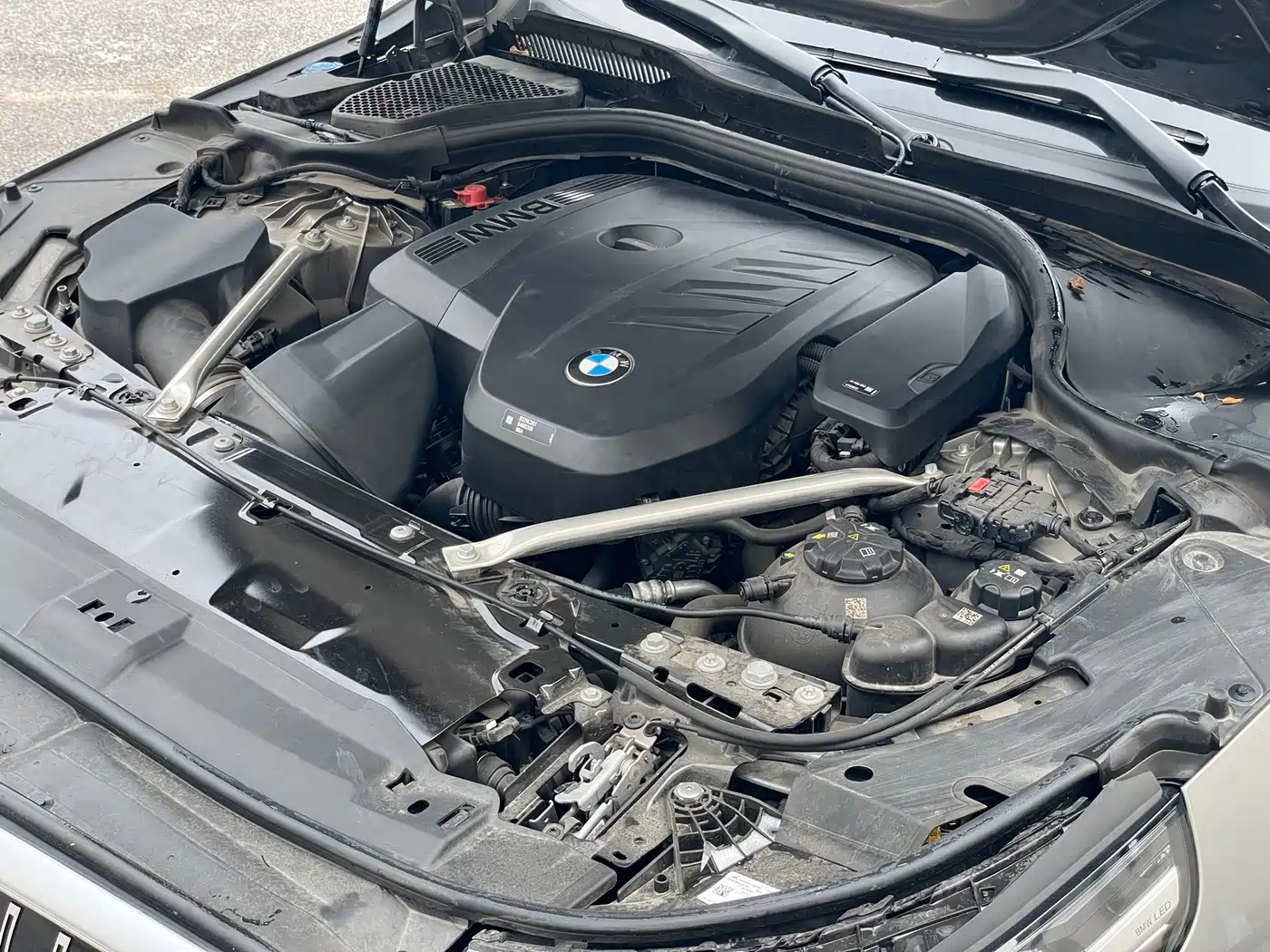 BMW 5 Series 2024 525Li Luxury Package фото 15