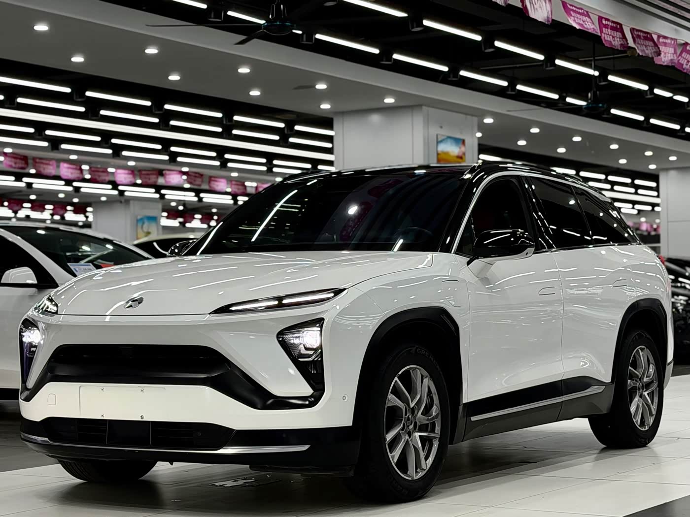 NIO ES6