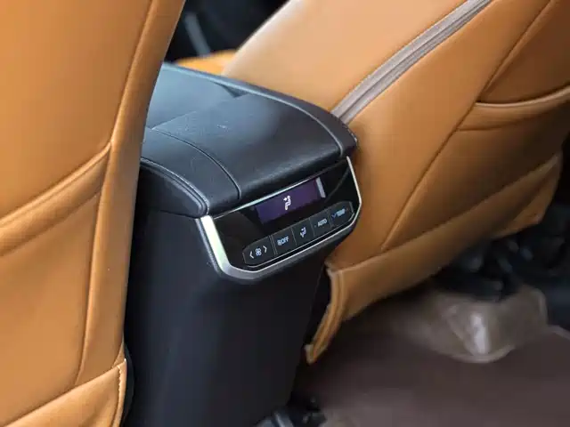 Toyota Crown Kluger 2021 2.5L HEV 4WD Elite — фото 5