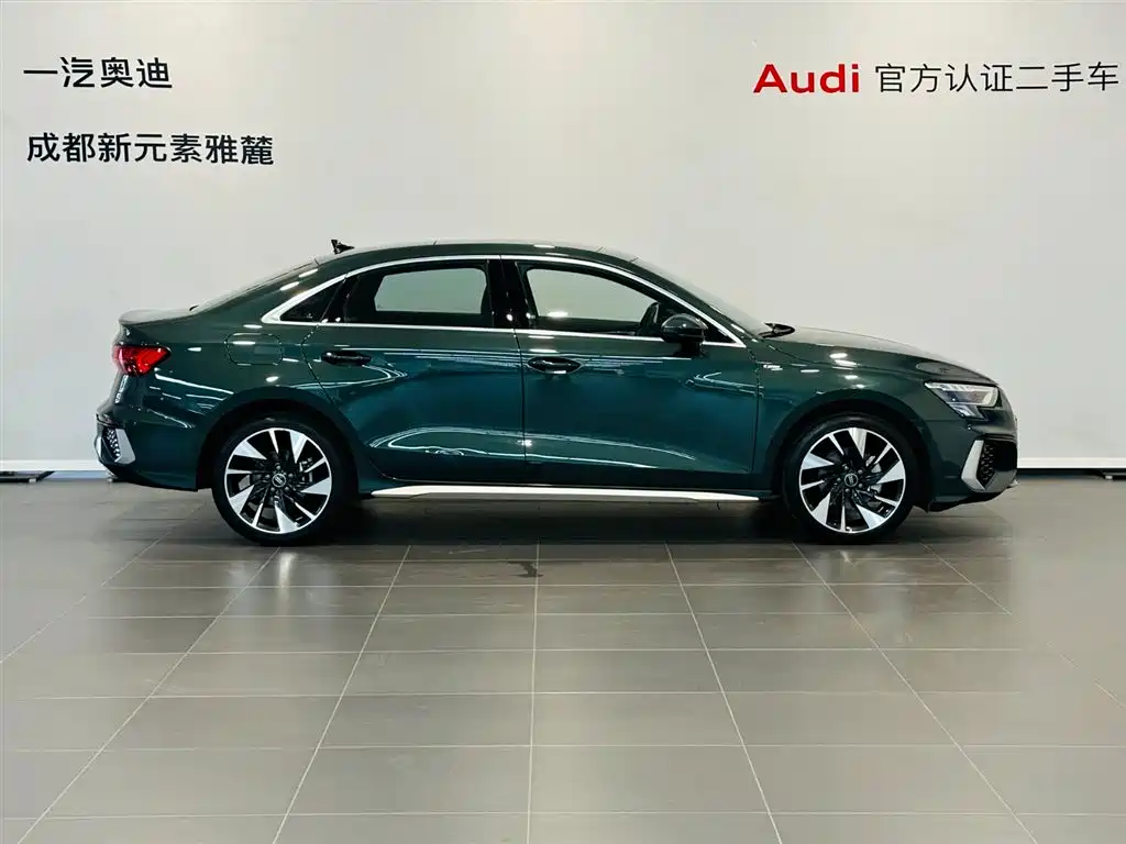Audi A3 2024 Model A3L Limousine 35 TFSI Fashion Sport фото 3