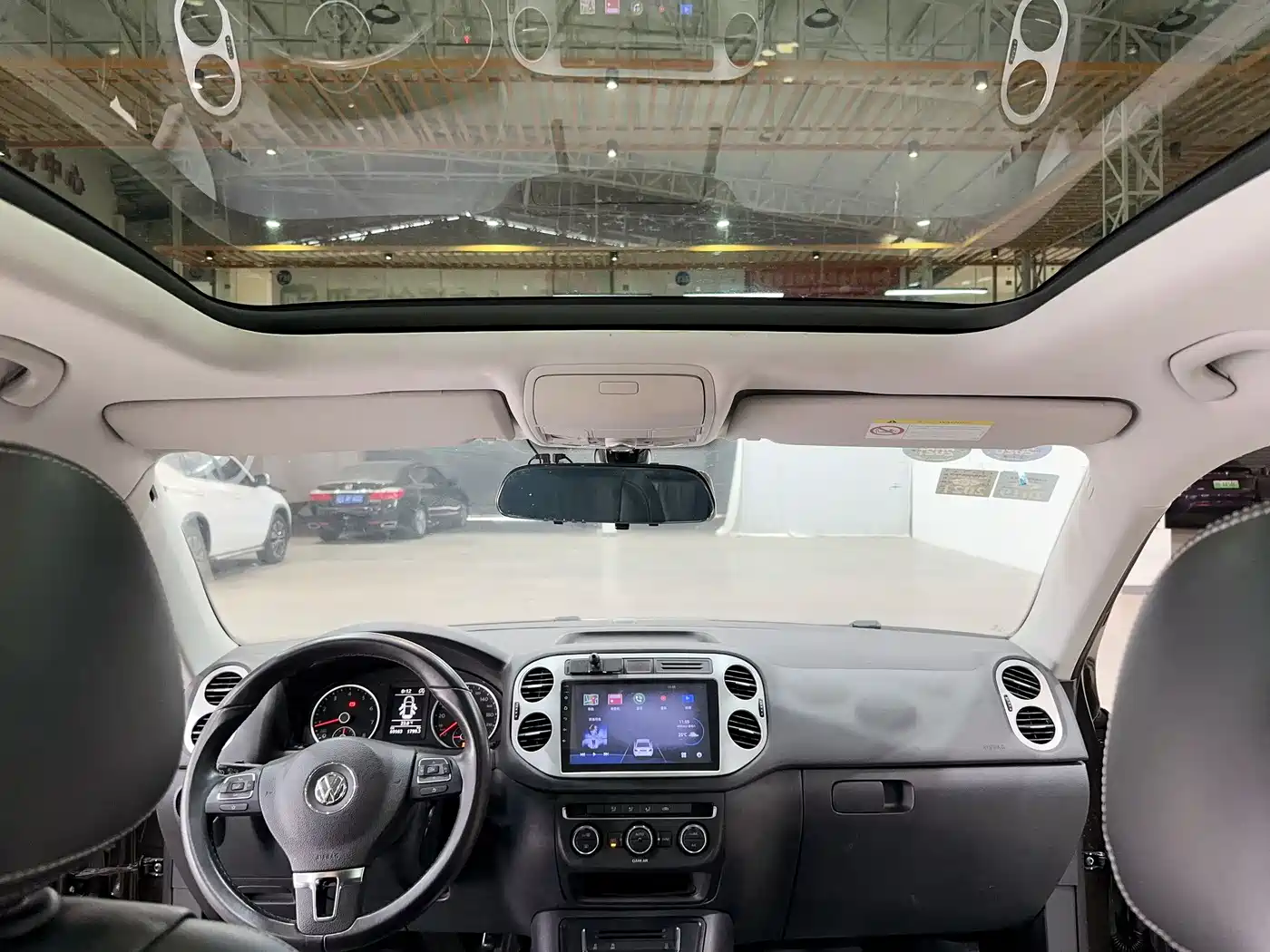 Volkswagen Tiguan 2016 280TSI Automatic 2WD Silk Road Comfort фото 26