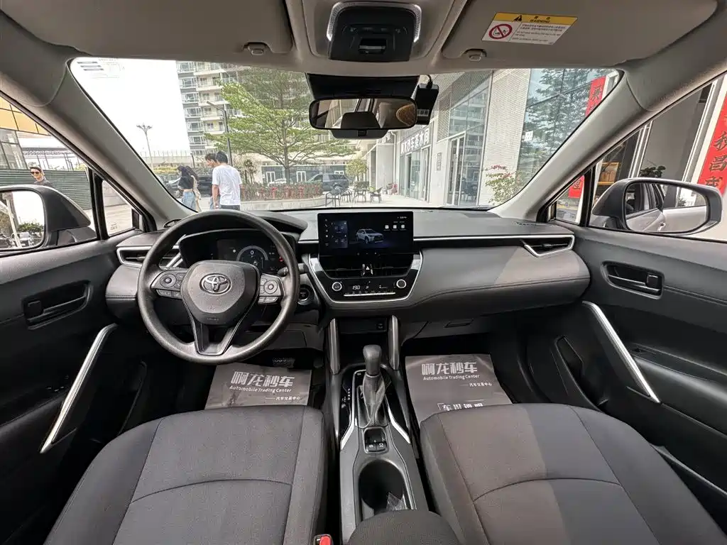 Toyota Corolla Cross 2024 2.0L Smart Hybrid Dual Engine Pioneer Edition фото 16