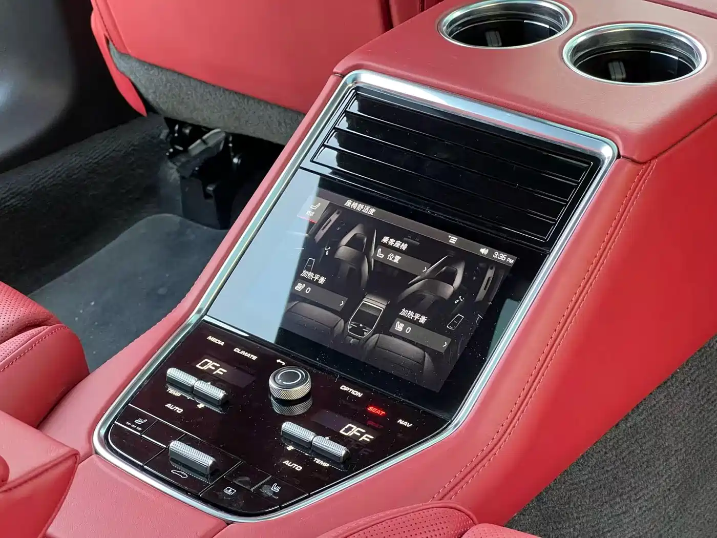 Porsche Panamera 2021 Panamera 4 Executive Long Wheelbase 2.9T фото 22
