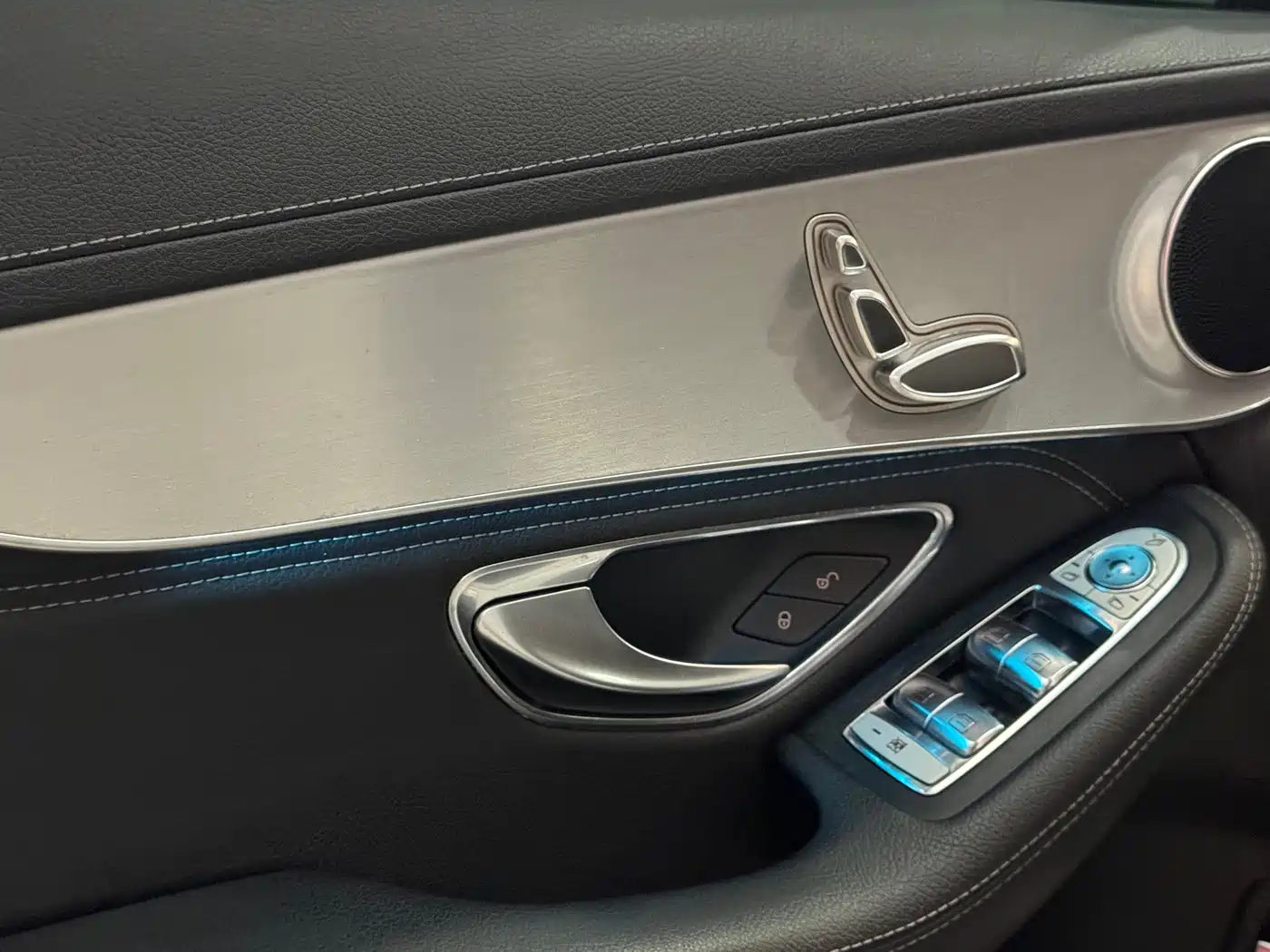 Mercedes-Benz GLC 2019 Model GLC 200 L 4MATIC фото 17