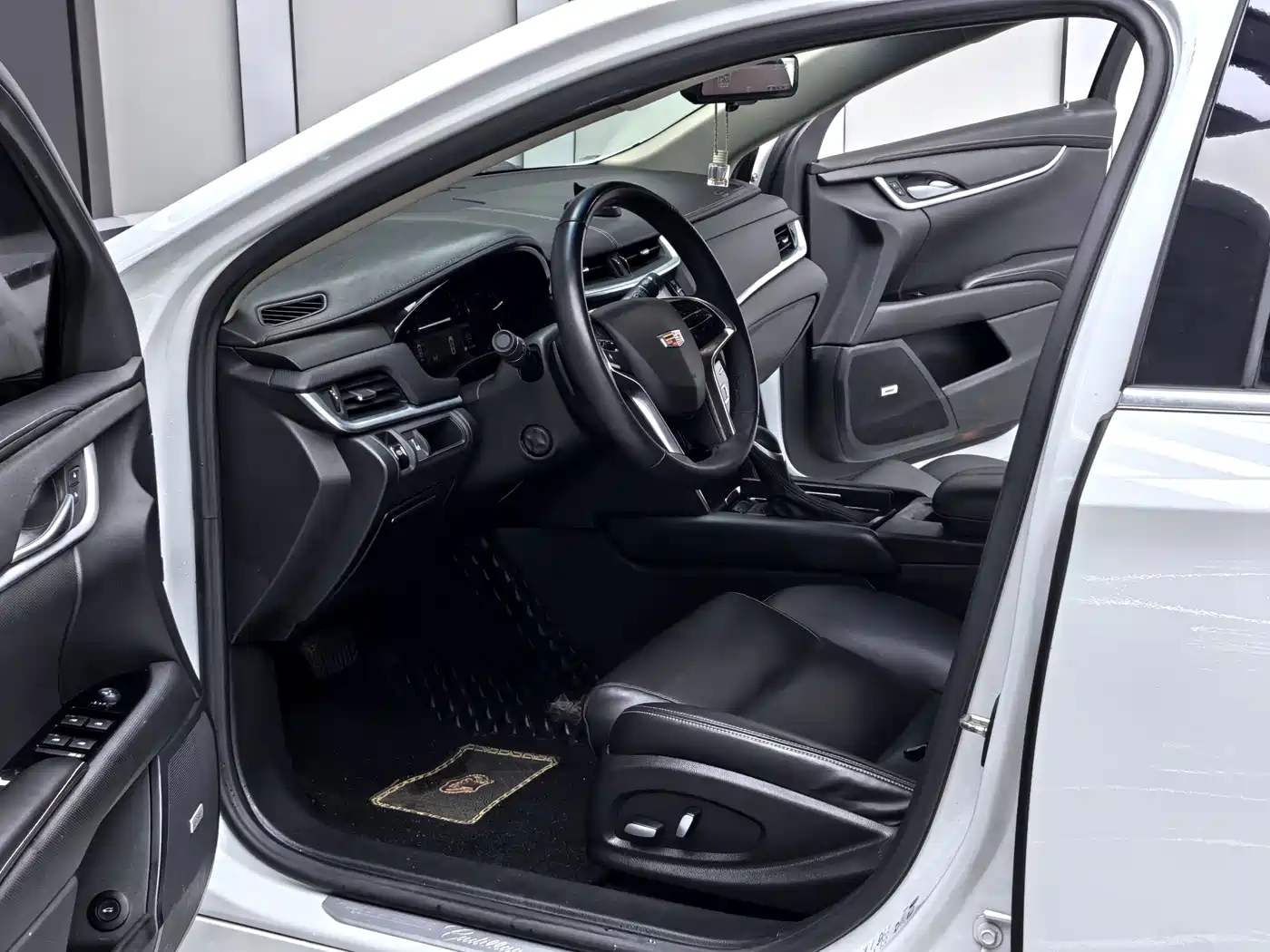 Cadillac XTS 2018 28T Technology фото 3