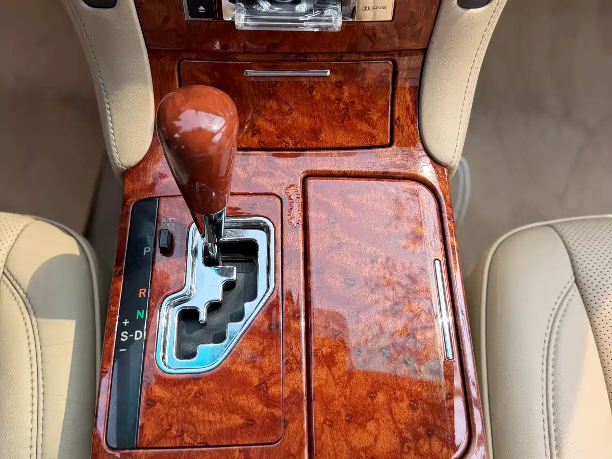 Toyota Crown 2008 2.5L 5th Anniversary Edition фото 22