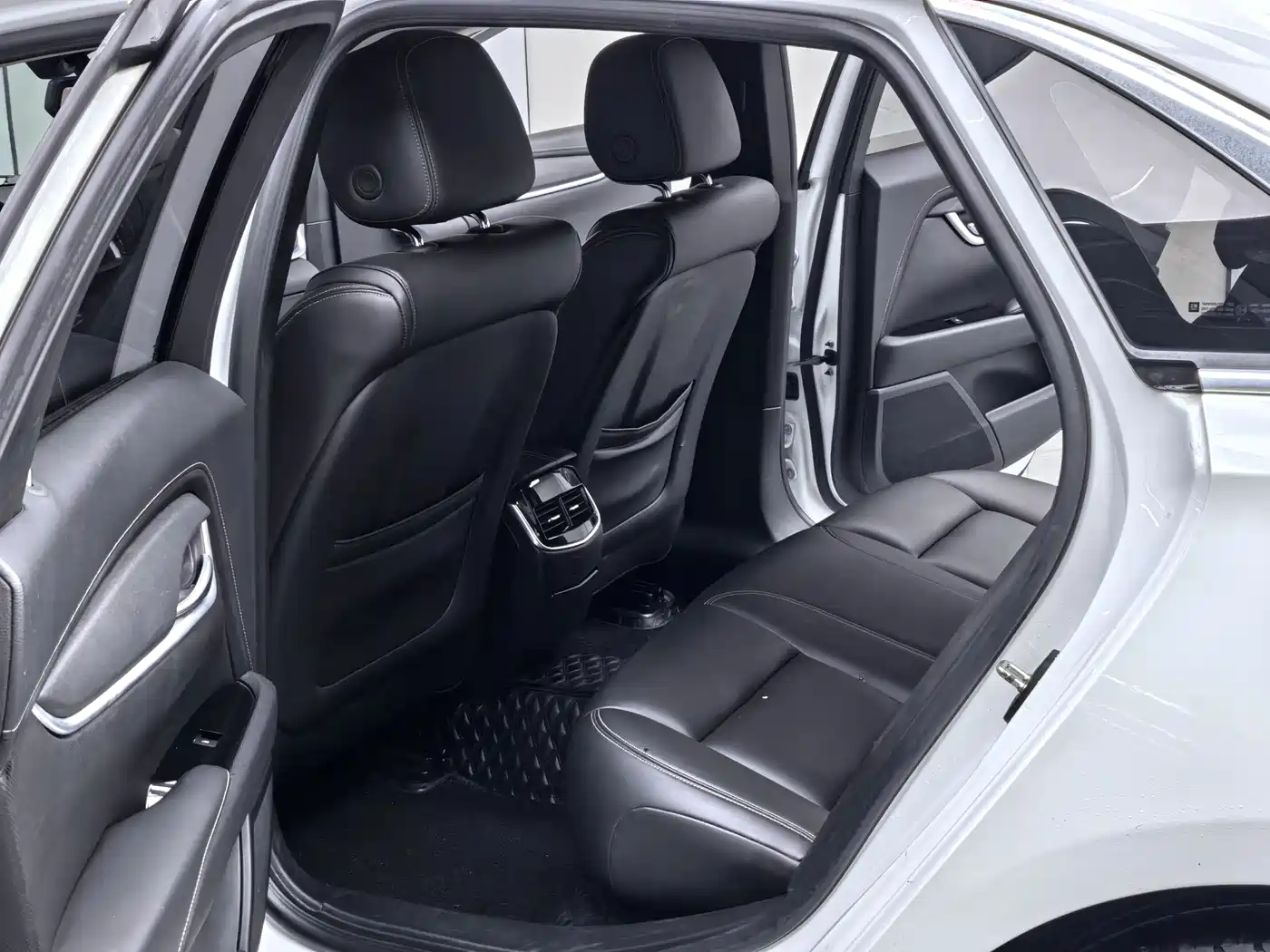 Cadillac XTS 2018 28T Technology фото 8