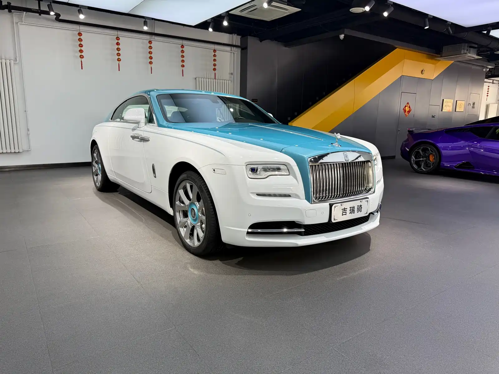 Фото 3 - Rolls-Royce Wraith