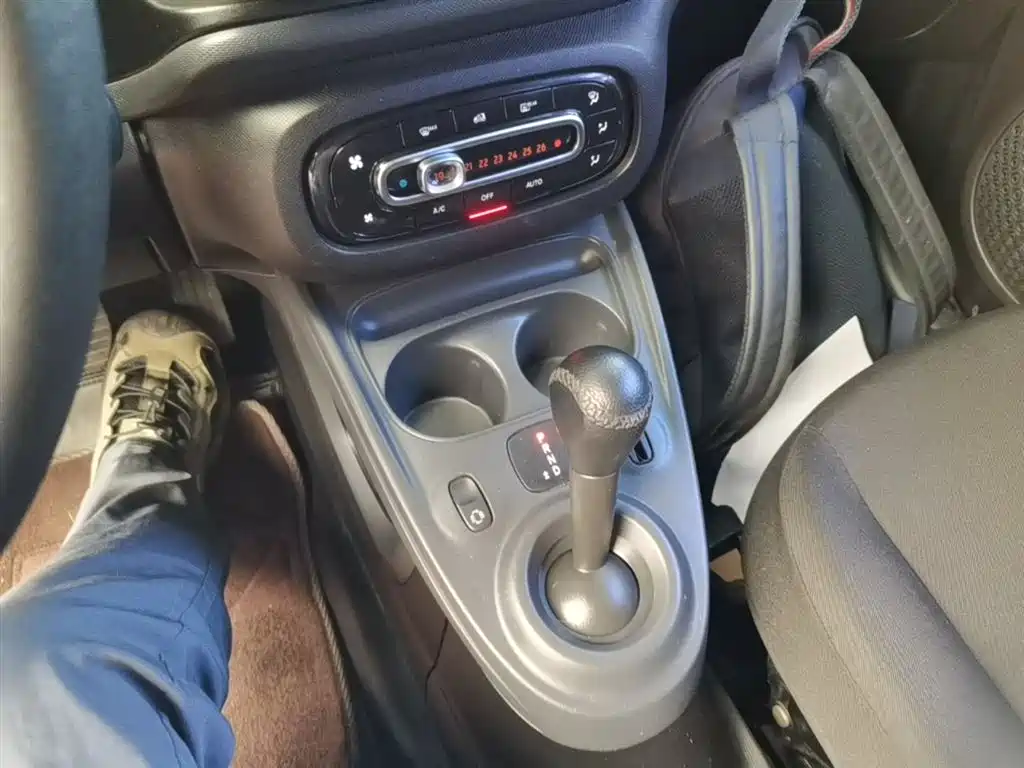 smart forfour 2016 2016 1.0L 52kW Agile Edition