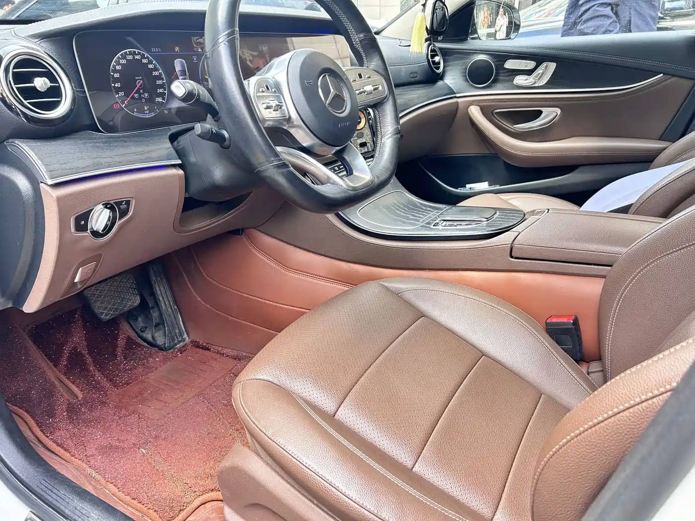 Mercedes-Benz E-Class 2019 E 300 L Sport Luxury фото 15