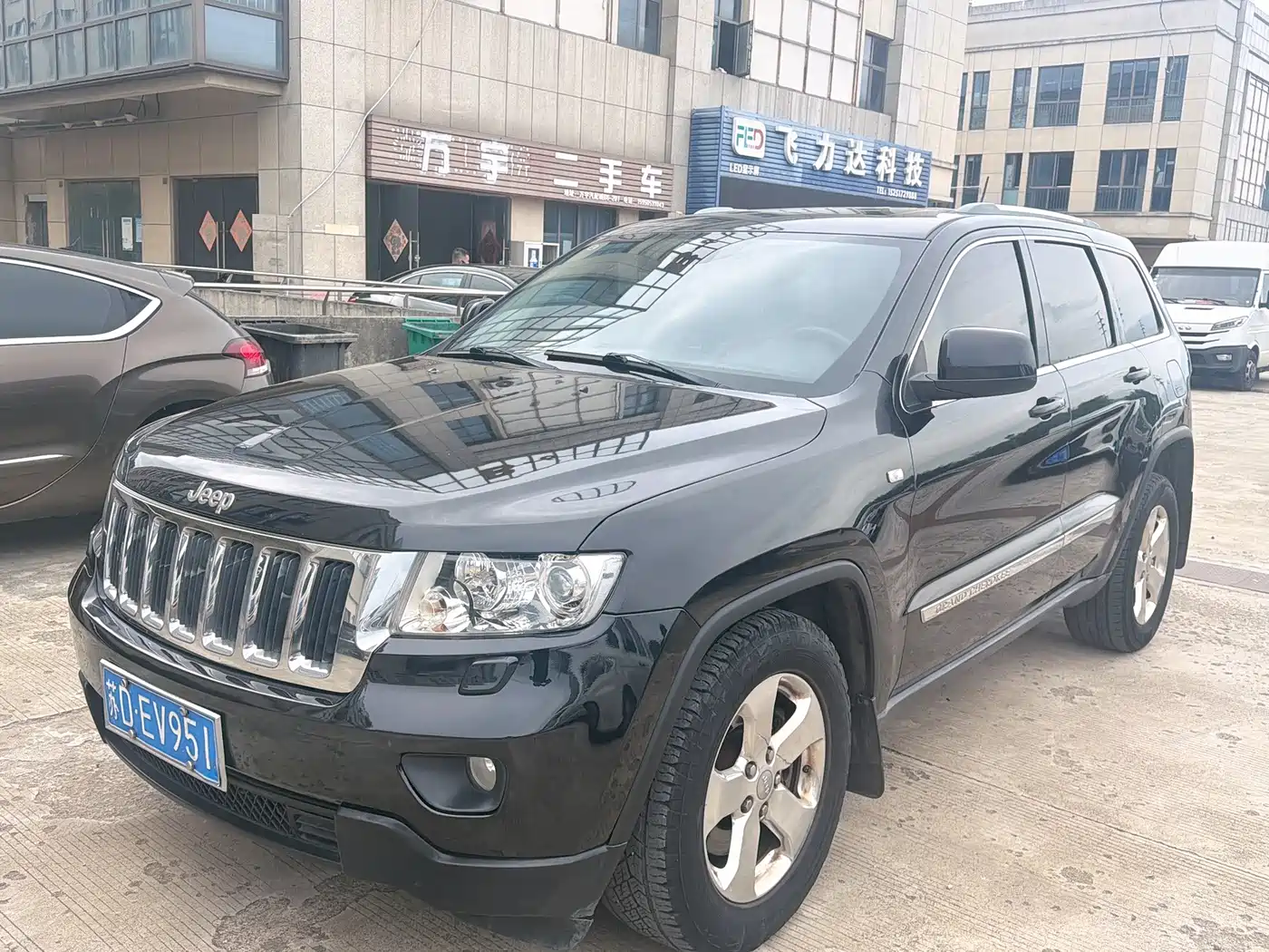 Фото 1 - Jeep Grand Cherokee (Import)