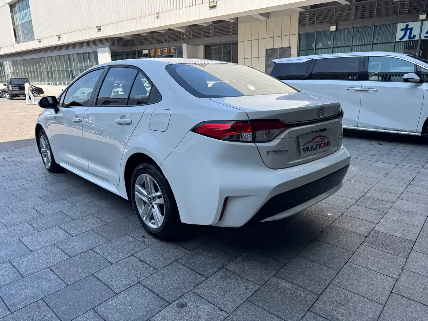 Toyota Levin 2022 185T CVT Luxury Edition фото 8