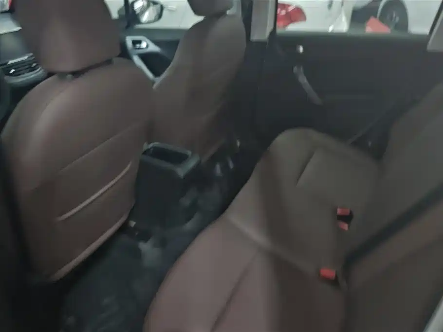 Peugeot 2008 2015 Cool Edition 1.6L Auto Jade фото 11
