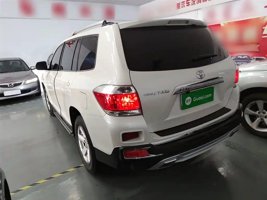 Toyota Highlander 2012 2.7L 2WD 5-seater Elite Edition фото 5