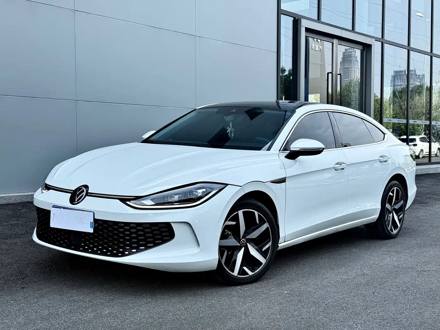 Volkswagen Lamando 2022 Lamando L 280TSI DSG Sporty Edition