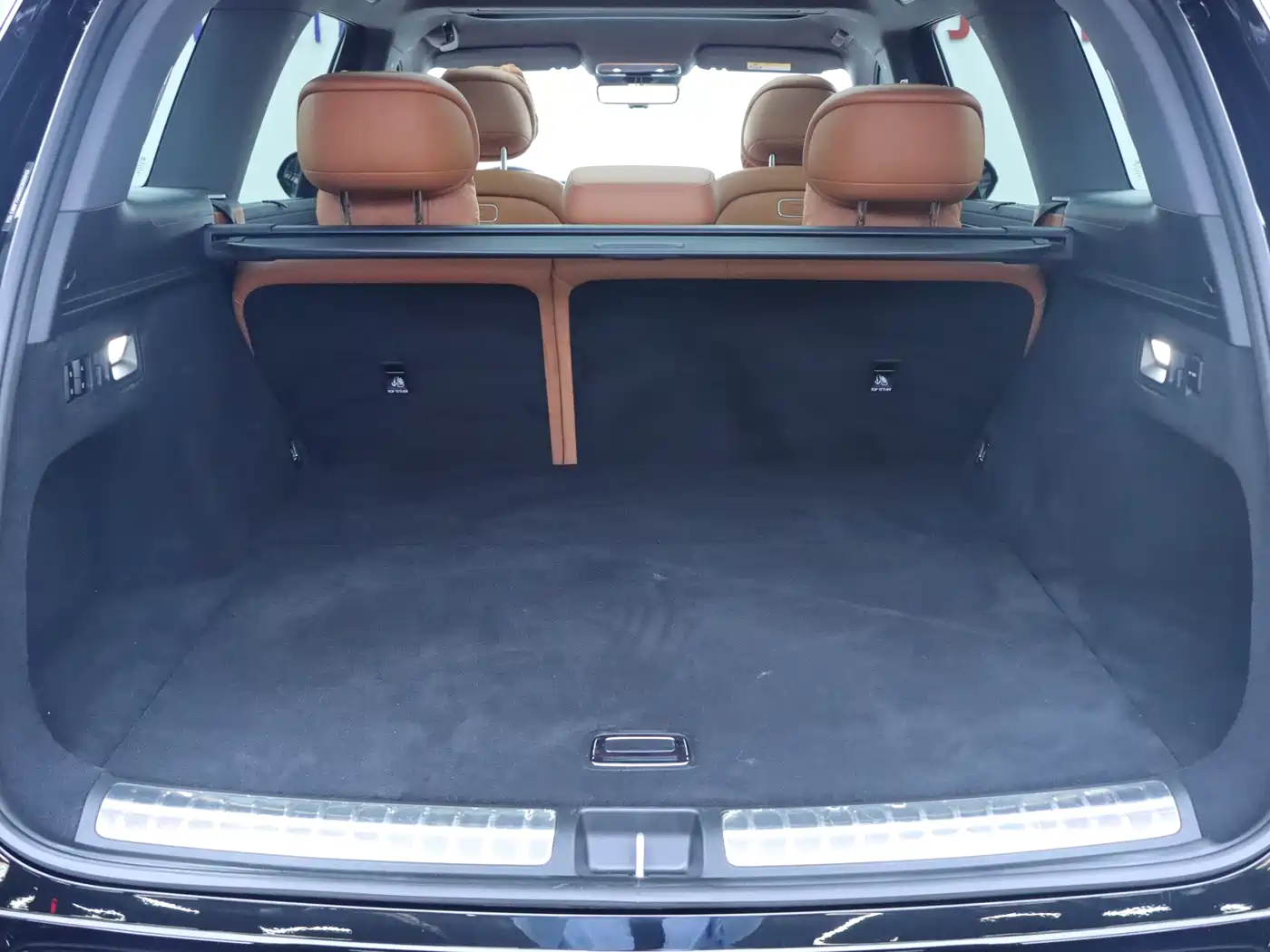 AITO Wenjie AITO M8 2025 Range Extender Max+ Edition 53.4kWh 5-seater фото 24
