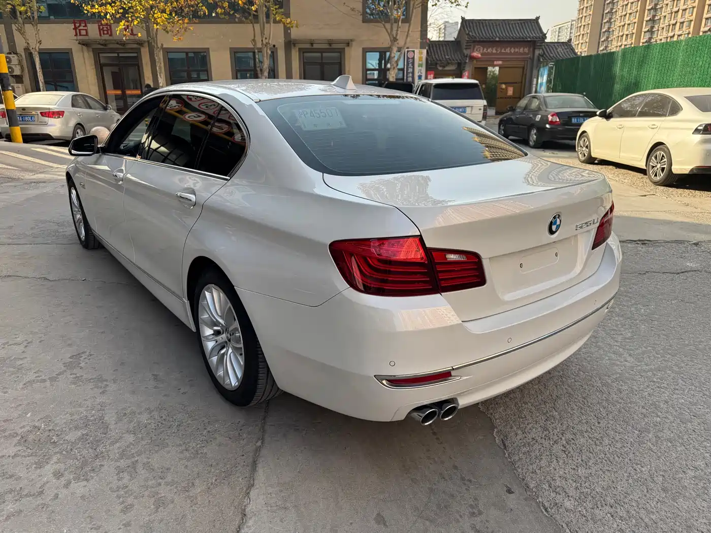 BMW 5 Series 2017 525Li Luxury Design Package фото 3
