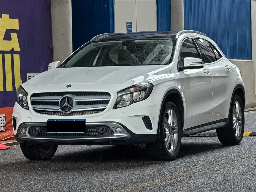 Mercedes-Benz GLA 2016 GLA 200 Dynamic
