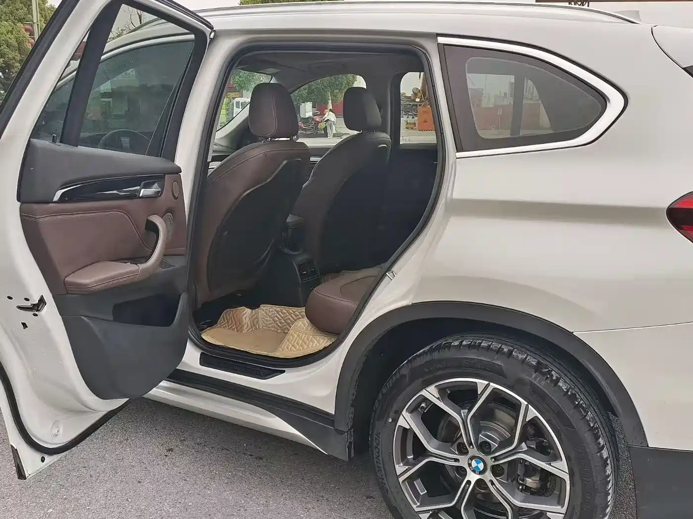 BMW X1 2020 sDrive20Li Premium Edition фото 6