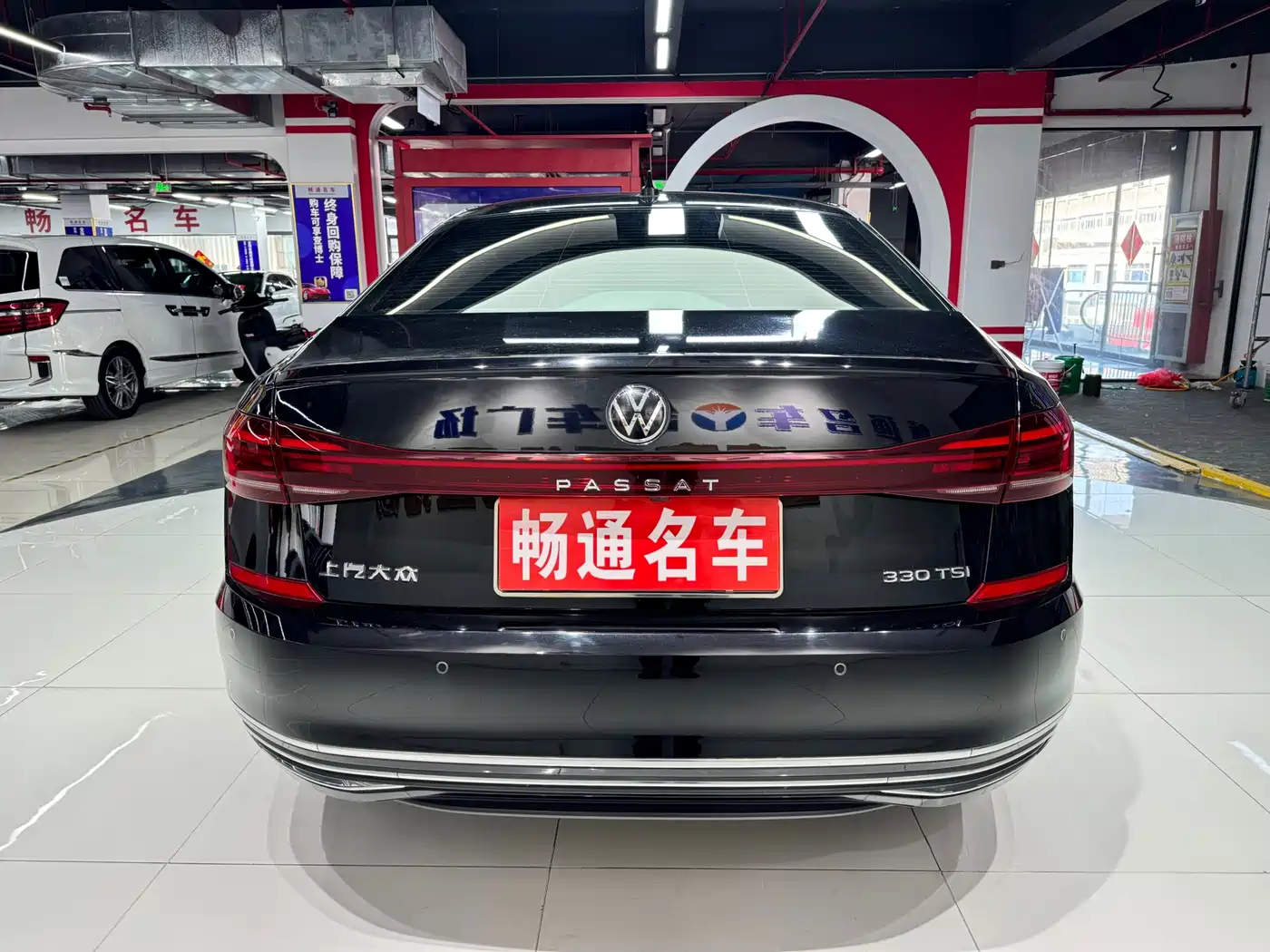 Volkswagen Passat 2023 330TSI Starlight Elite Edition фото 7