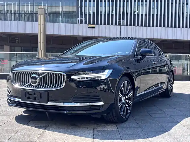 Volvo S90 Plug-in Hybrid 2023 T8 Plug-in Hybrid AWD Long Range Smart Elegance Luxury