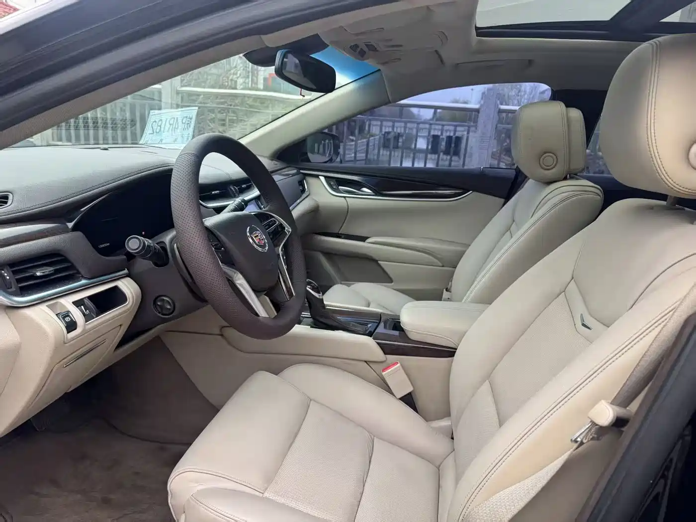 Cadillac XTS 2013 28T Luxury фото 9