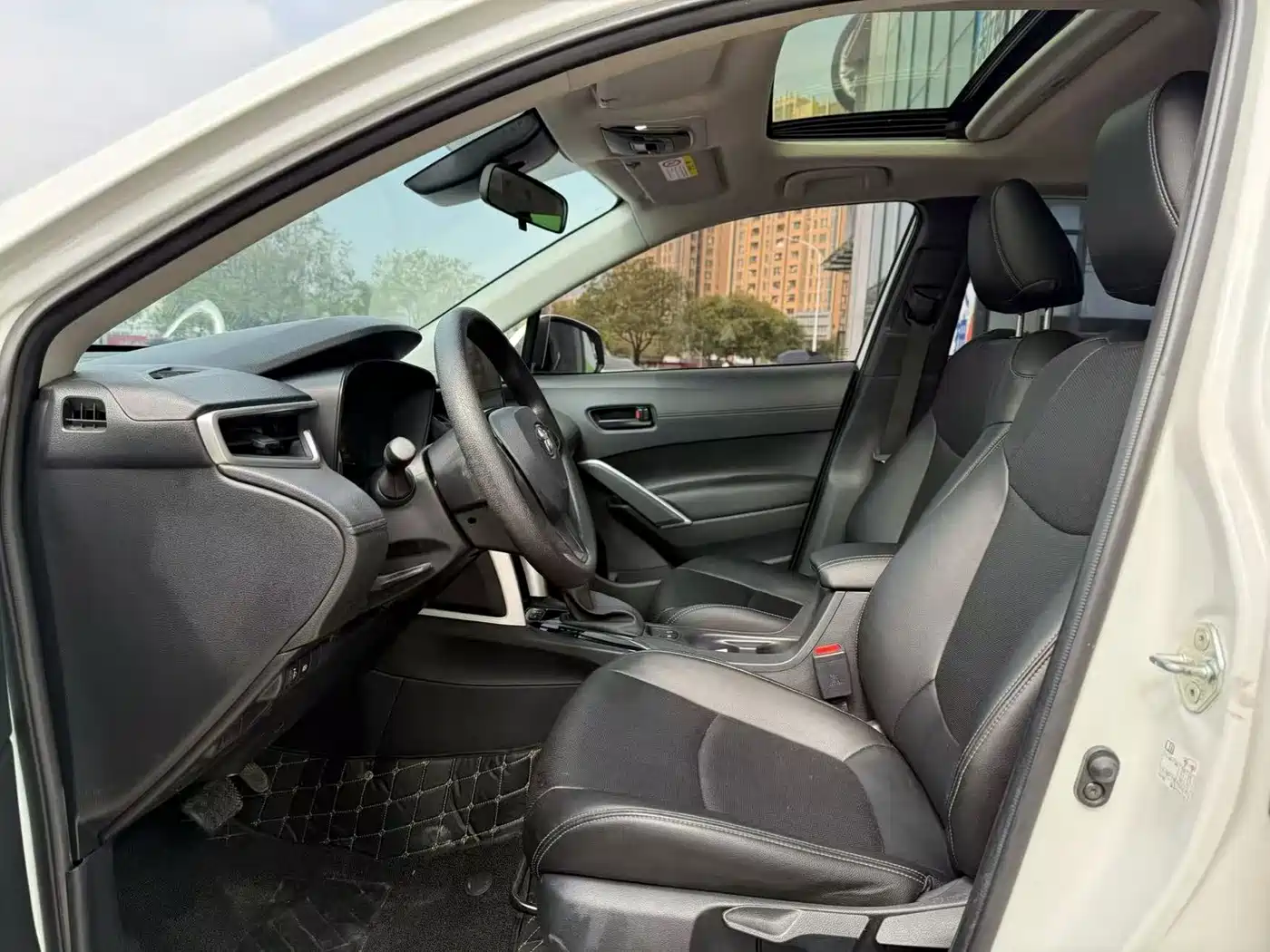 Toyota Corolla Cross 2022 2.0L Elite Edition фото 6