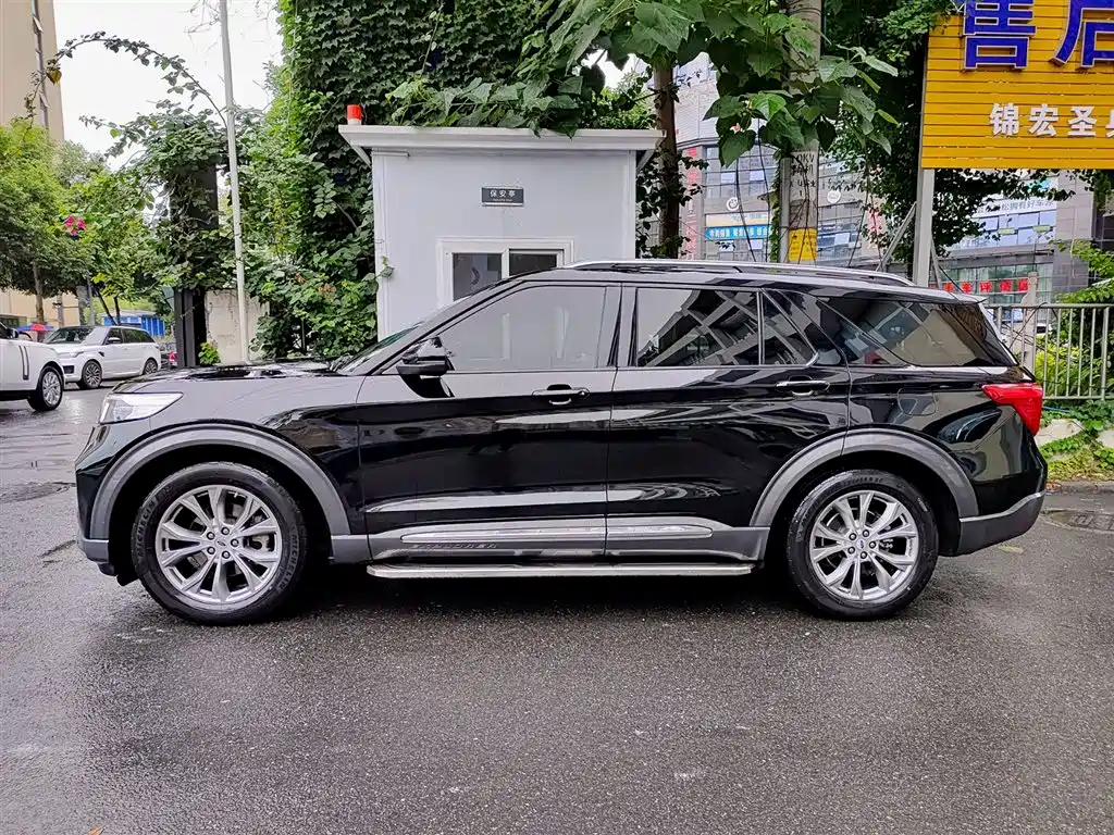 Ford Explorer 2020 2020 EcoBoost 285 RWD Trend Edition 7-Seater
