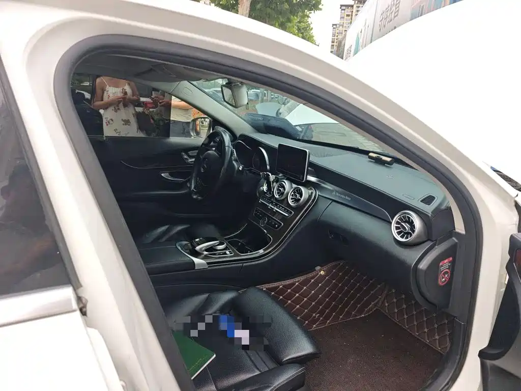 Фото 20 - Mercedes-Benz C-Class