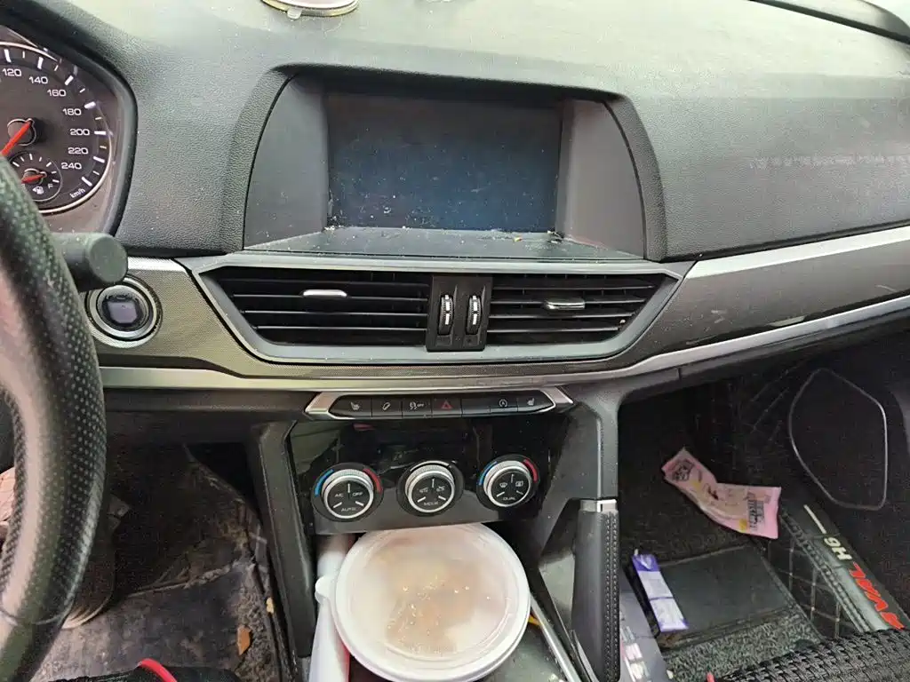 Photo 14 - Haval H6