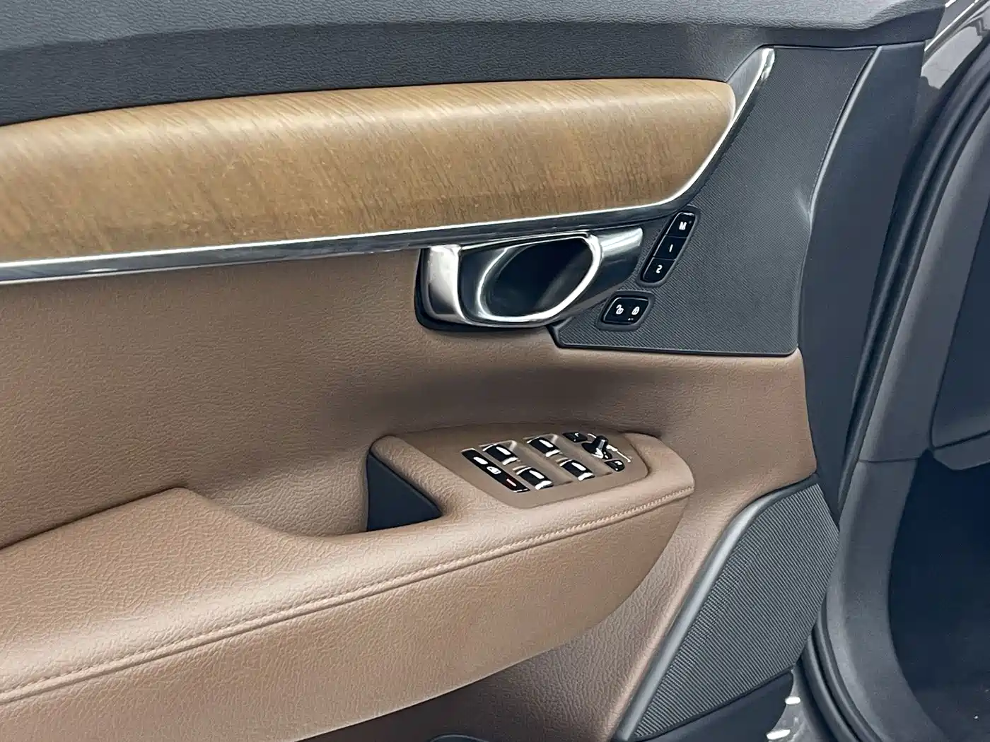 Volvo S90 Plug-in Hybrid 2022 2022 Facelift T8 E-Drive Hybrid R-Design Luxury Edition