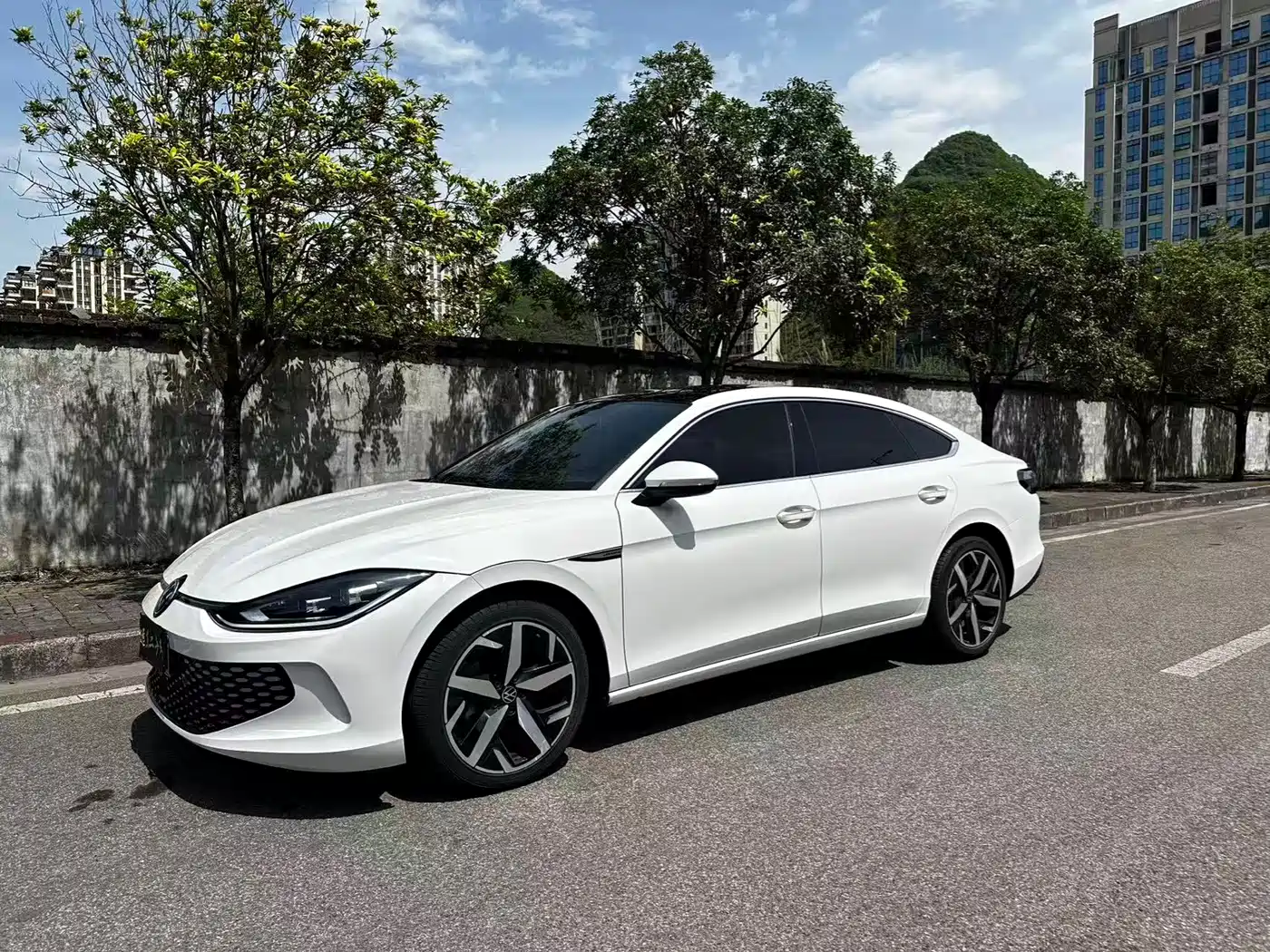 Volkswagen Lamando 2023 Lamando L 280TSI DSG Glamour Edition фото 3