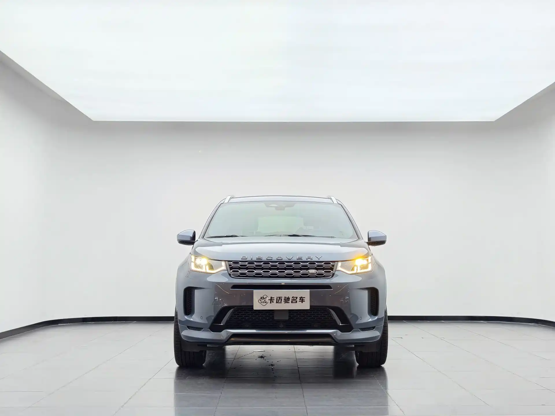 Фото 2 - Land Rover Discovery Sport