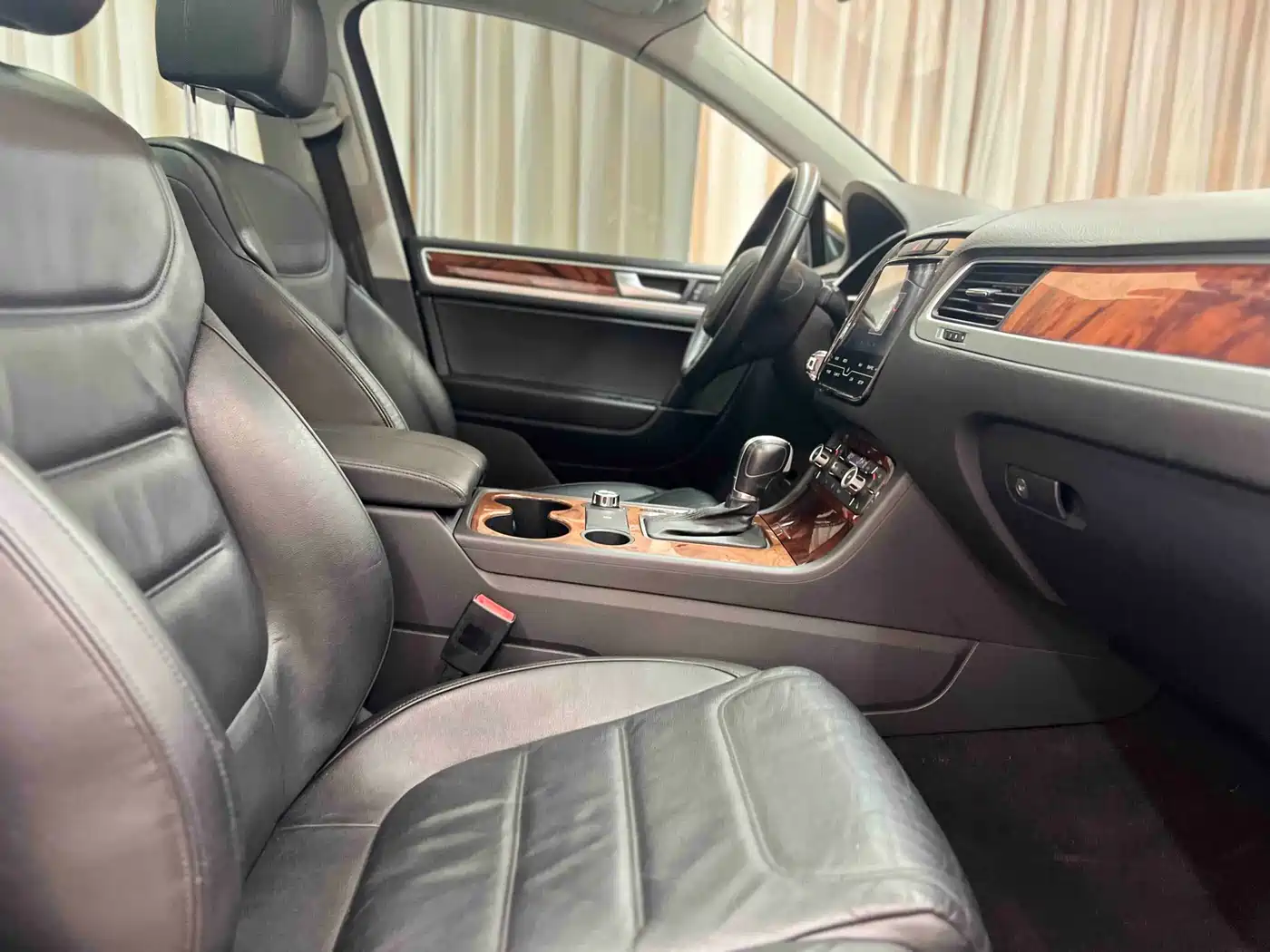 Volkswagen Touareg 2011 3.0TSI Comfort фото 18