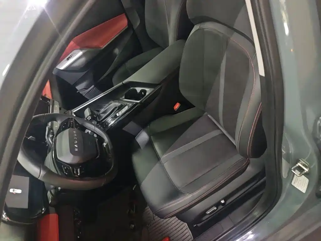 Baojun Valli 2022 2021 1.5T Dali Sky CVT Premium