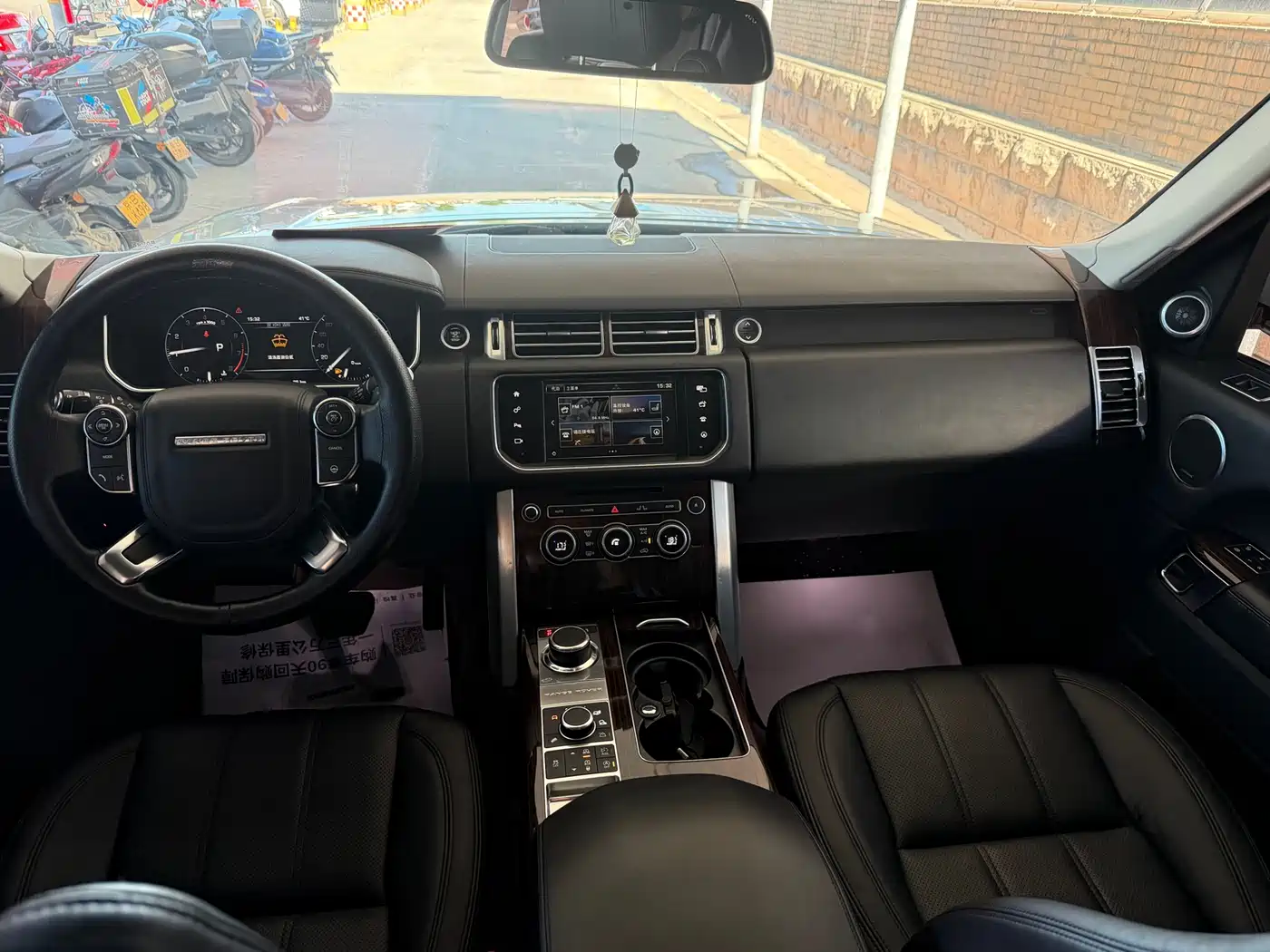 Фото 12 - Land Rover Range Rover