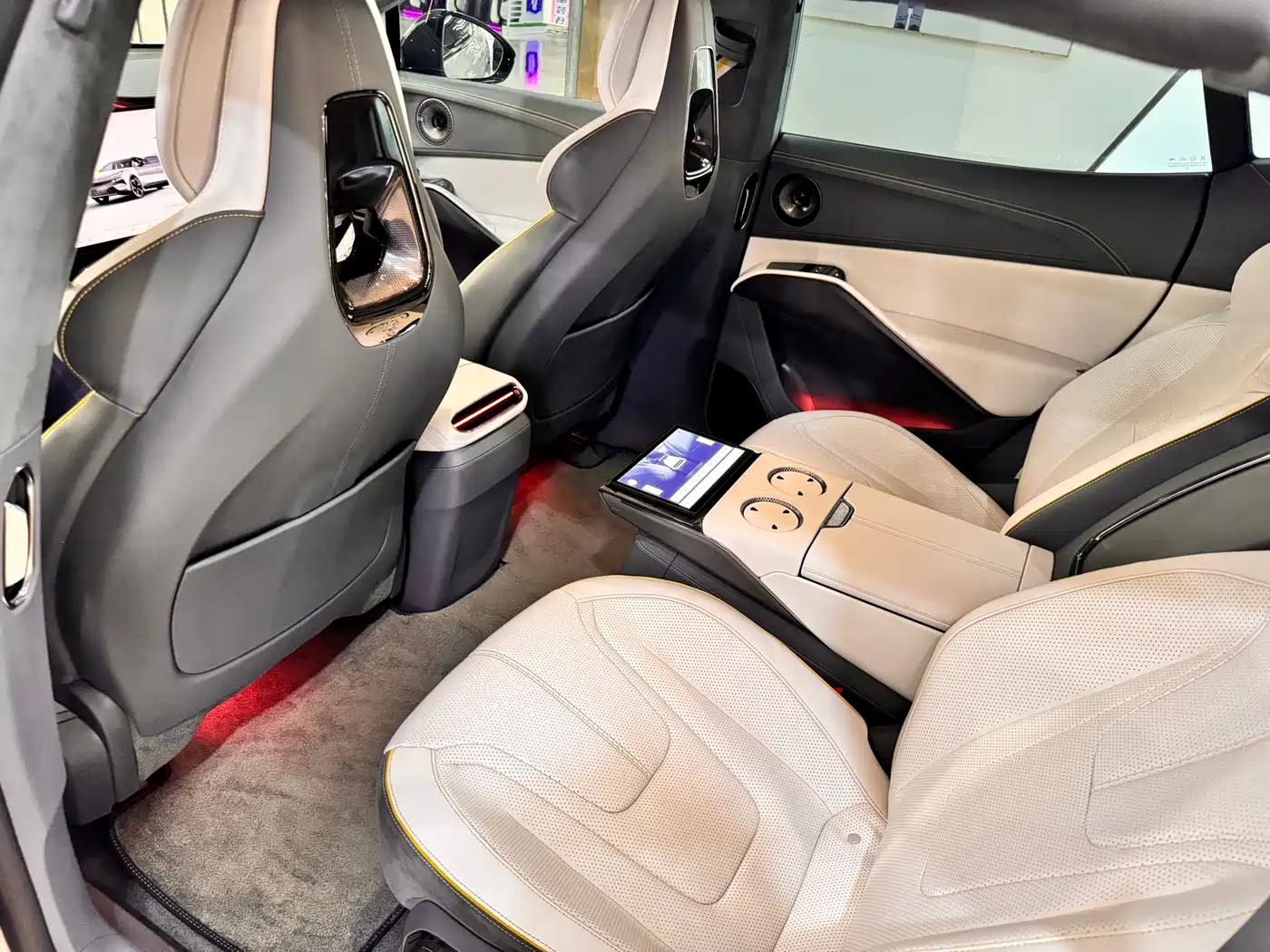 LOTUS SPORTS CAR ELETRE