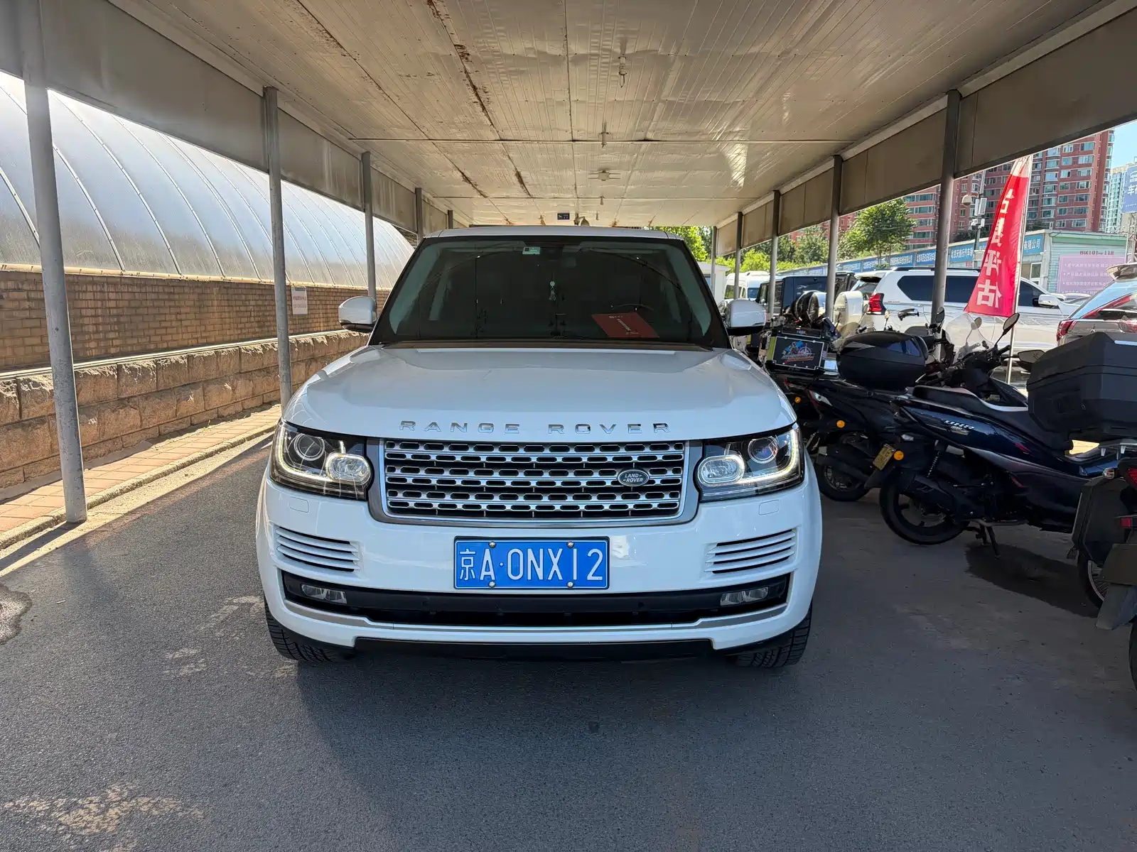 Фото 1 - Land Rover Range Rover