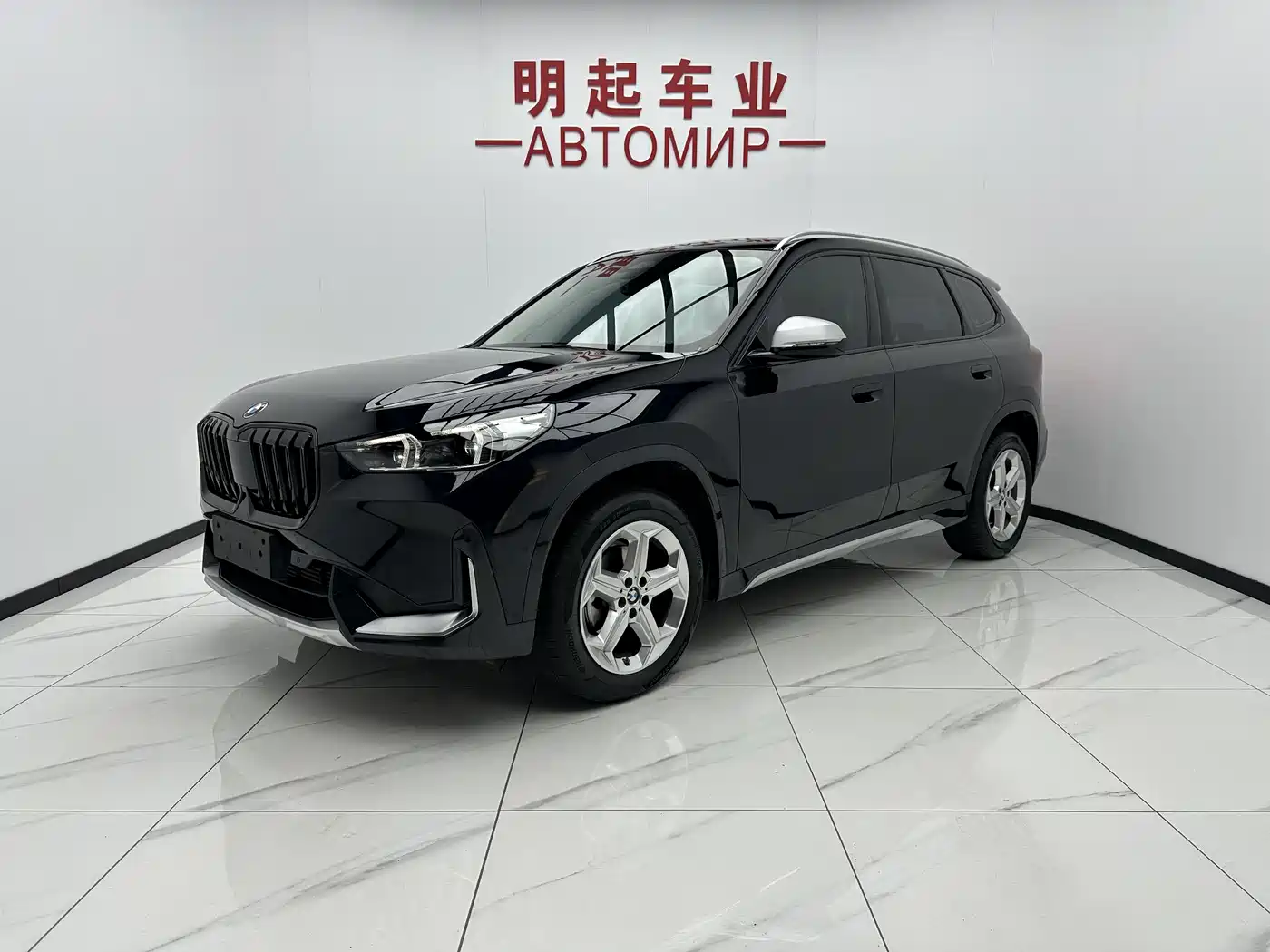 Фотография BMW X1