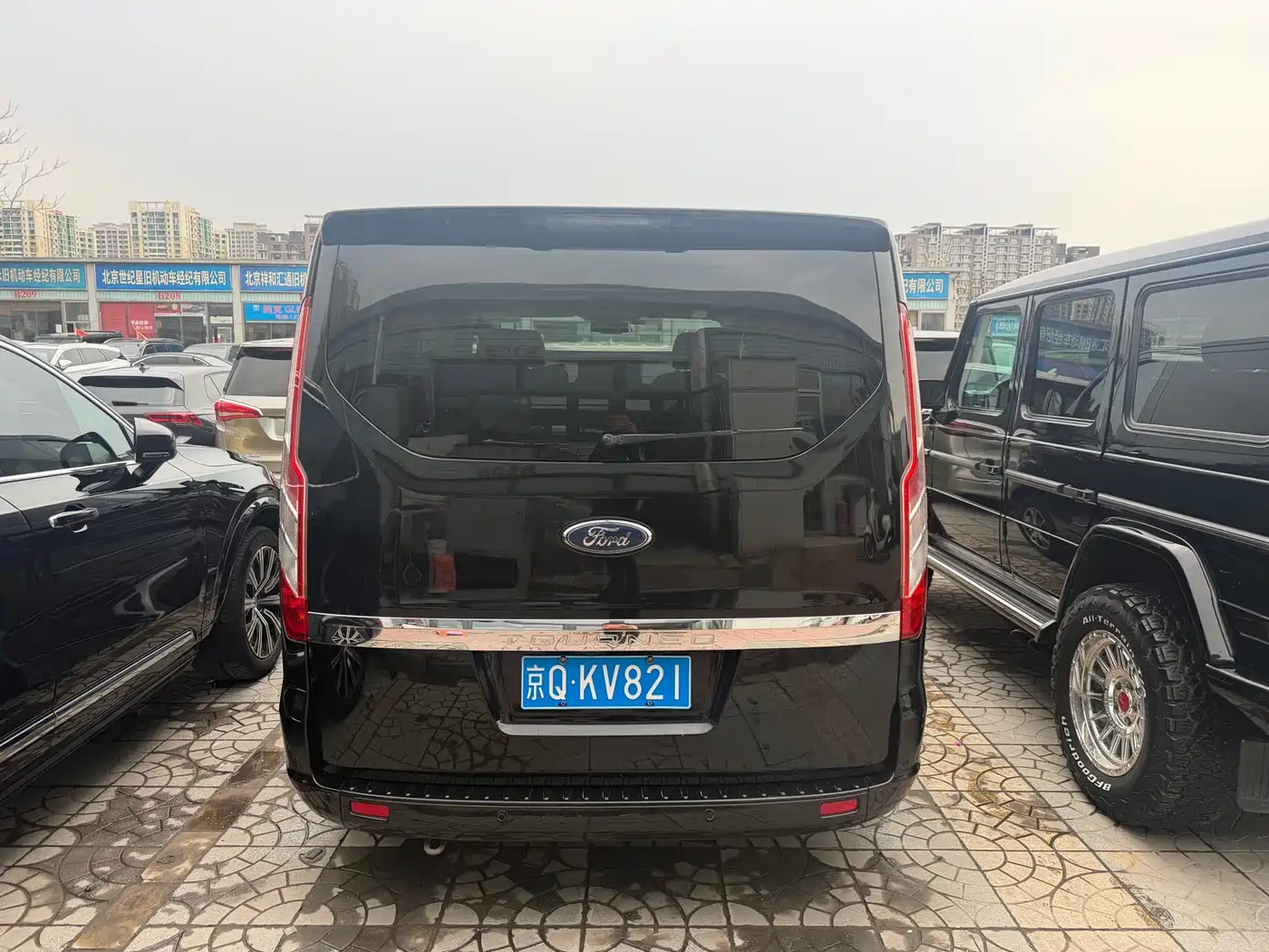 Ford Tourneo 2018 2018 2.0T Automatic Executive Wisdom Edition