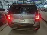 Фото 6 - Škoda Yeti