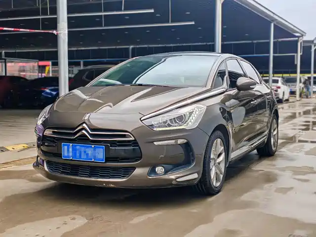  DS DS 5 2013 1.6T Luxury THP200