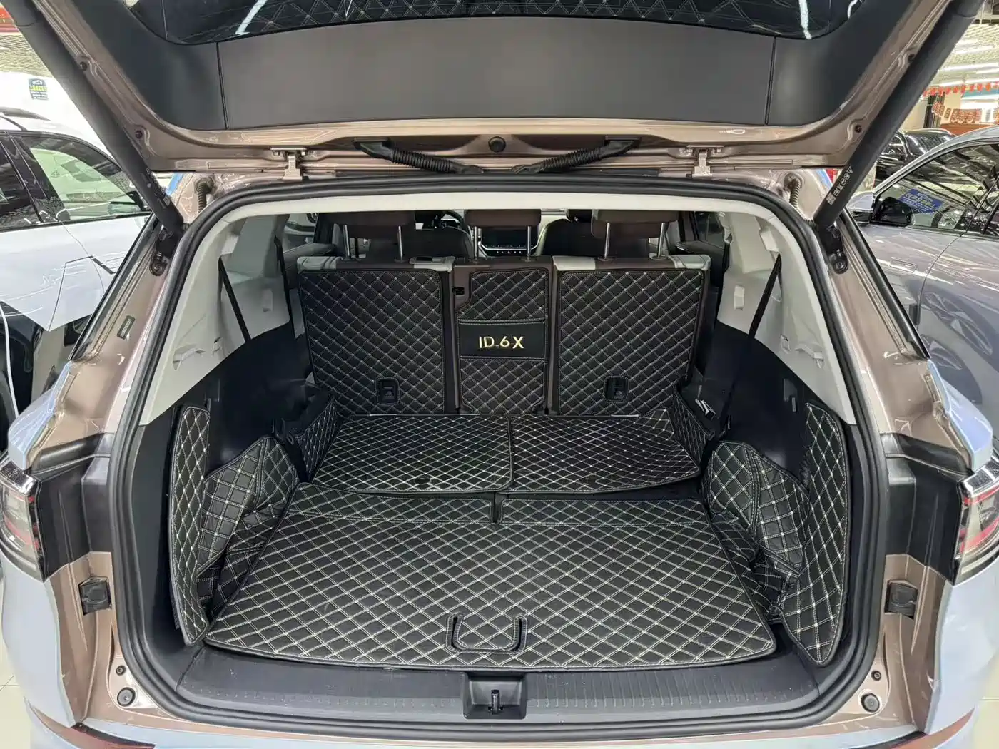 Volkswagen ID.6 X 2022 Smart Long Range фото 11