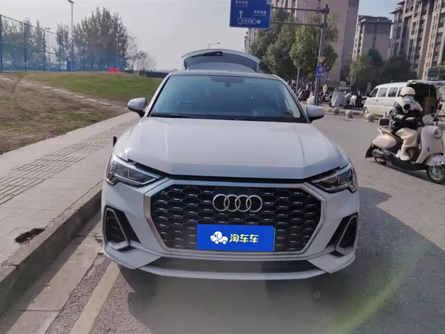 Audi Q3 Sportback 2020 40 TFSI Fashion фото 2
