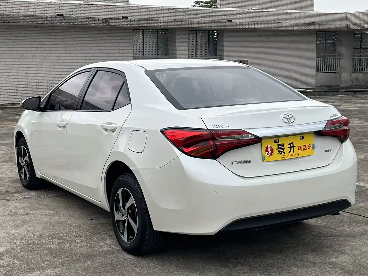 Toyota Levin 2017 Facelift 185T CVT Elite (China V) фото 7